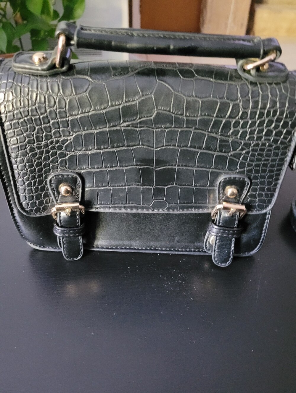 Fabriano Italia Black Croc-Embossed Leather Satchel Handbag With Crossbody Strap